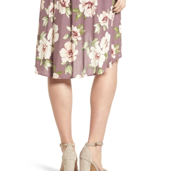 Like new - BP Floral shorts/skirt - Picture 4 of 7